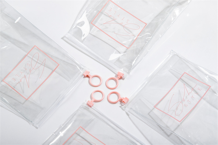 Clear PVC Stand Up Zipper Pouch for Comestic & Beauty Tools Packaging