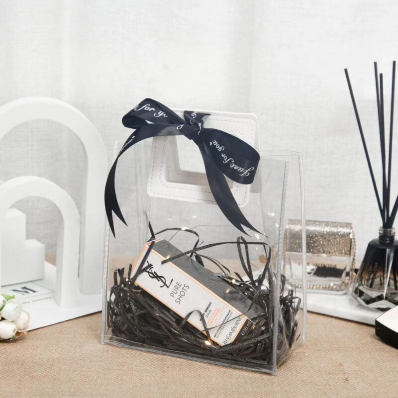 Custom clear PVC tote bags packaging luxury cosmetics and boutique gift sets from Guangdong manufacturer